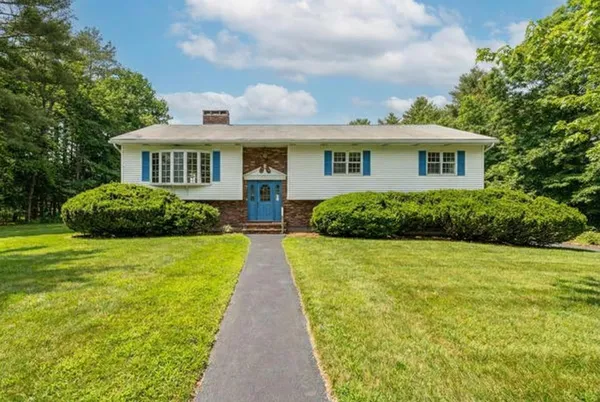 $899,900 | 19 Birchvale Drive, Portland, ME 04102