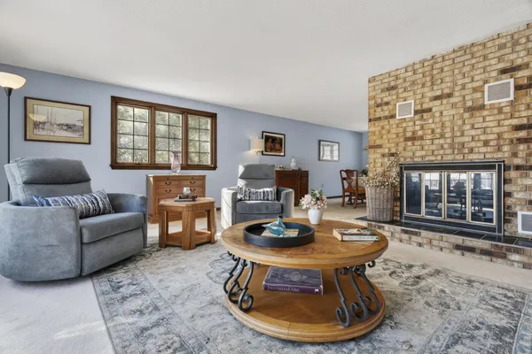 $899,900 | 19 Birchvale Drive, Portland, ME 04102