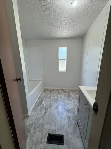 $1,250 | 600 East Melville Drive, Crosby, TX 77532