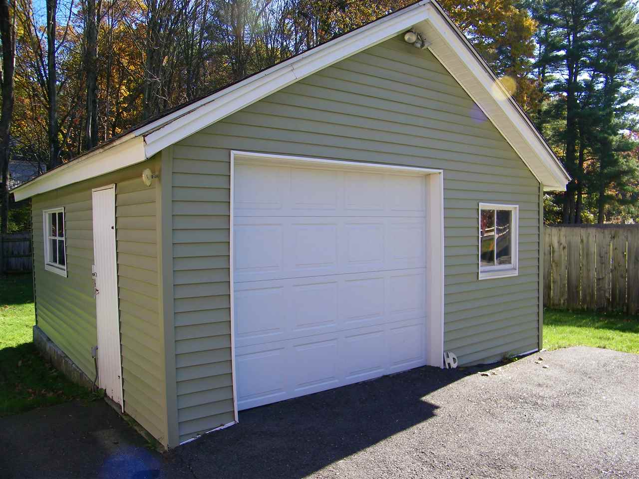 3 Mammoth Road Windham, NH 03087 - Photo 3 of 25