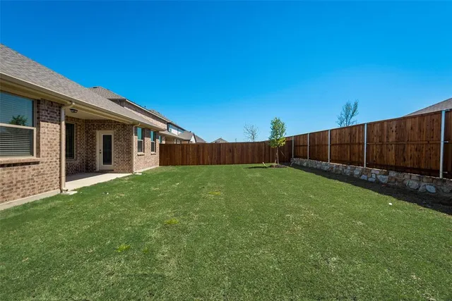 $2,250 | 3514 Honeysuckle Hollow, Melissa, TX 75454