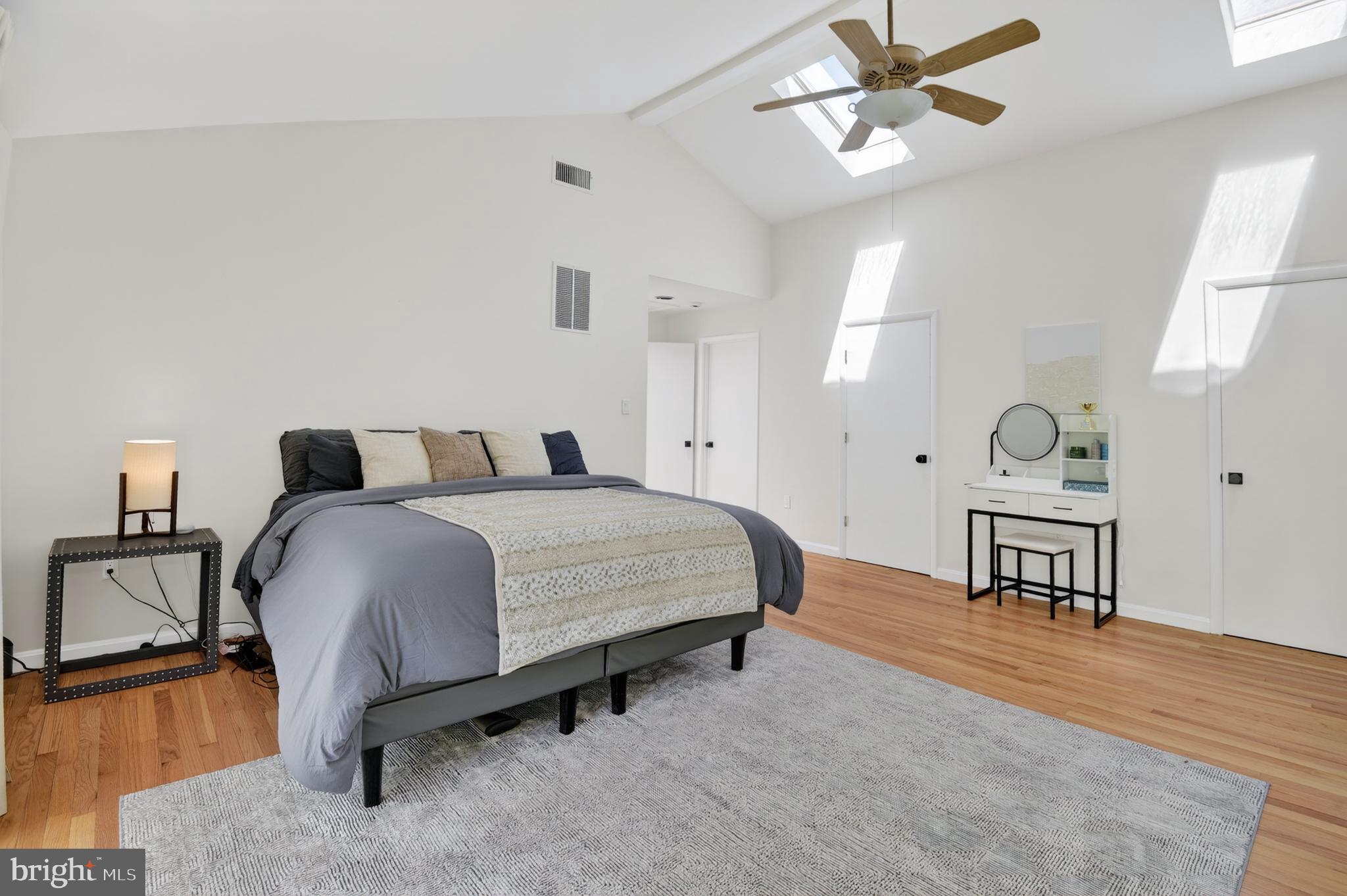 6310 East Halbert Road Bethesda, MD 20817 - Photo 15 of 36