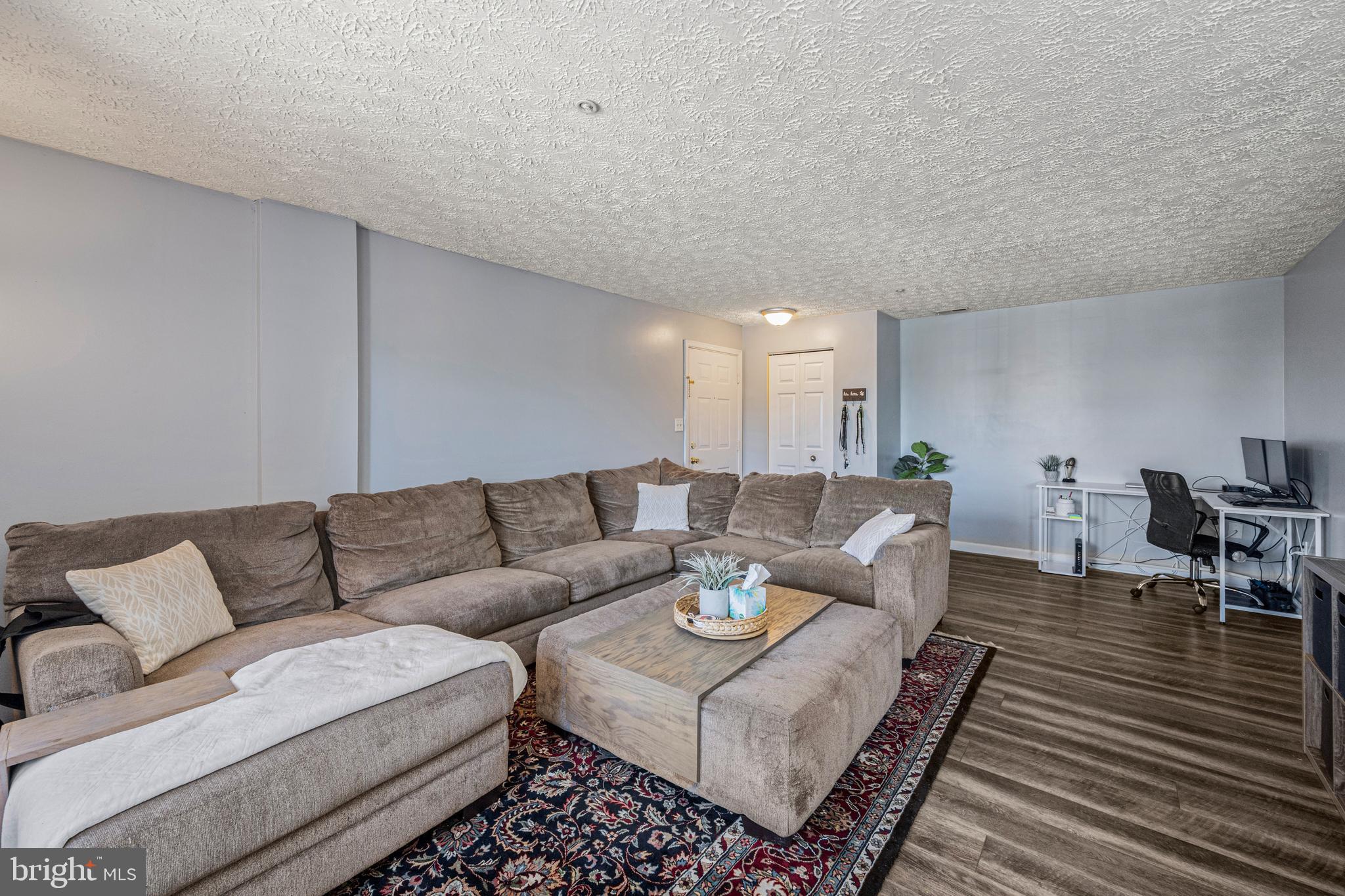 702 Orchard Overlook, Unit 204 Odenton, MD 21113 - Photo 8 of 26 Living Room