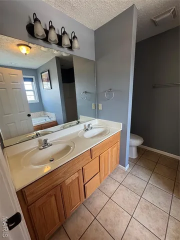 $229,900 | 15760 Terris Lane, St. Robert, MO 65584