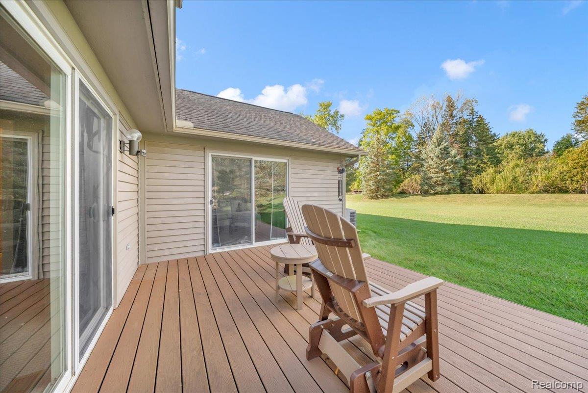 3018 Rivers Edge Drive North Wayne, MI 48184 - Photo 24 of 37 24-DSC06588.jpg