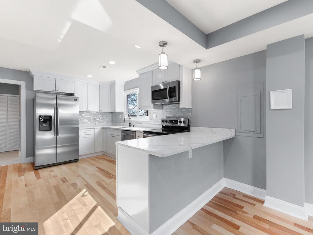5237 Karl Place Northeast Washington, DC 20019 - Photo 2 of 44
