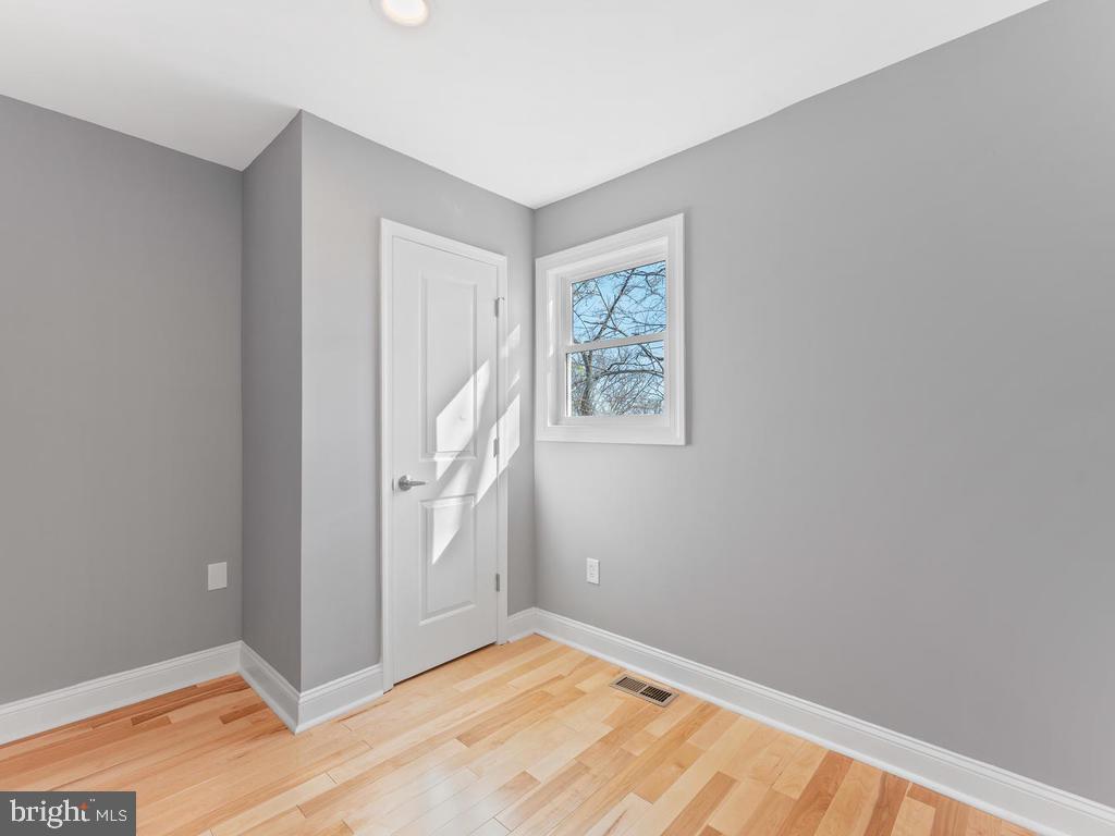 5237 Karl Place Northeast Washington, DC 20019 - Photo 24 of 44