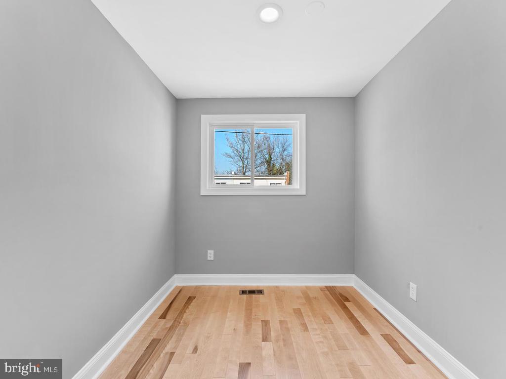 5237 Karl Place Northeast Washington, DC 20019 - Photo 32 of 44
