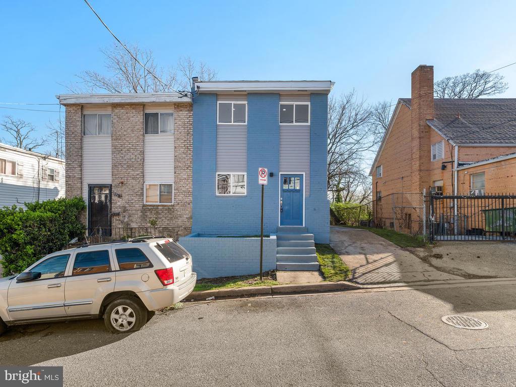 5237 Karl Place Northeast Washington, DC 20019 - Photo 5 of 44