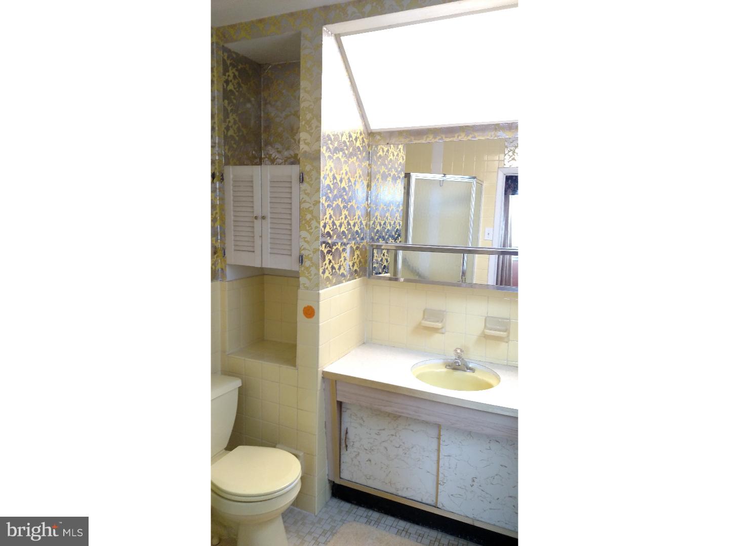 479 Pinewood Road Philadelphia, PA 19116 - Photo 14 of 21 Gallery Image 14