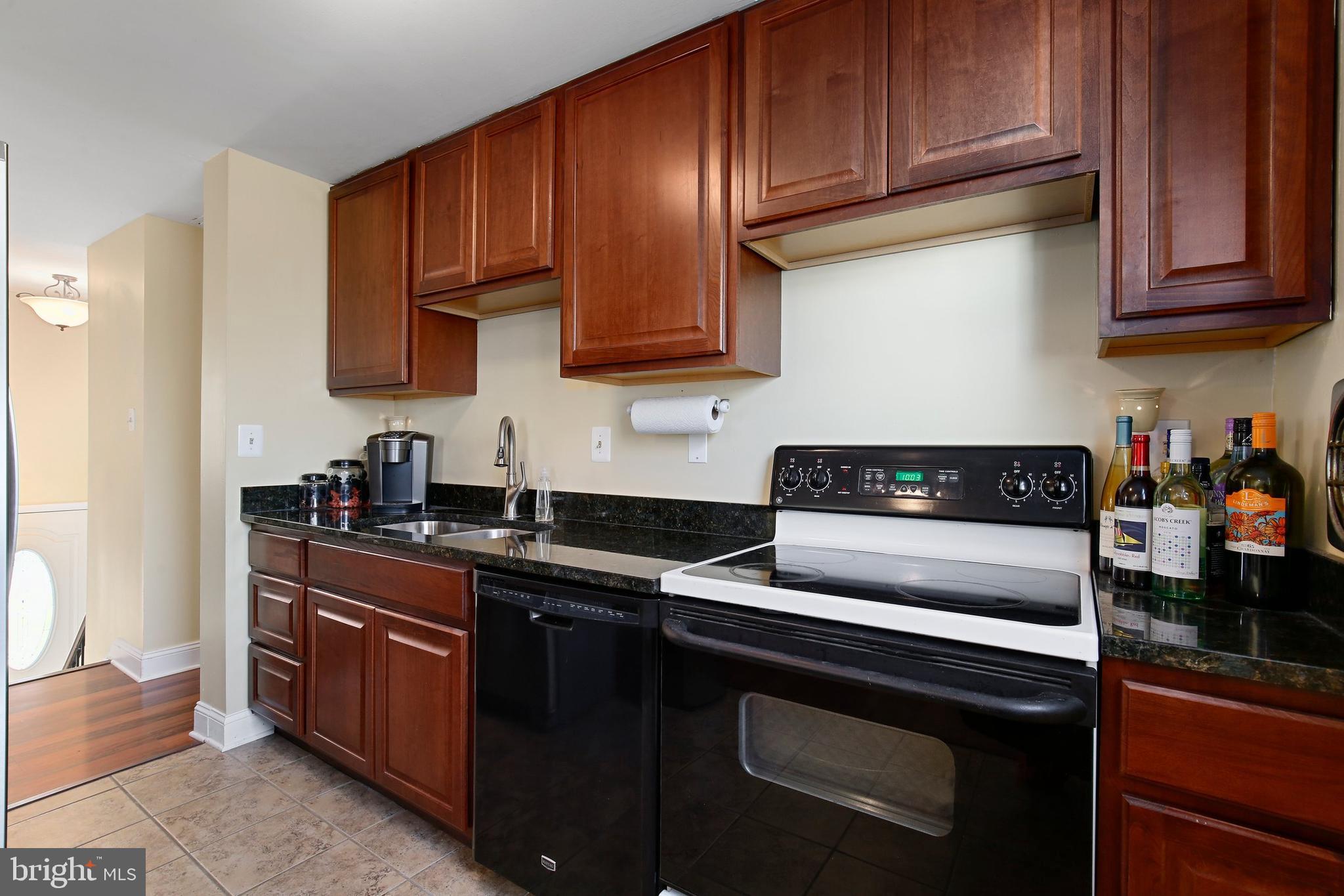 19084 Staleybridge Road Germantown, MD 20876 - Photo 16 of 29