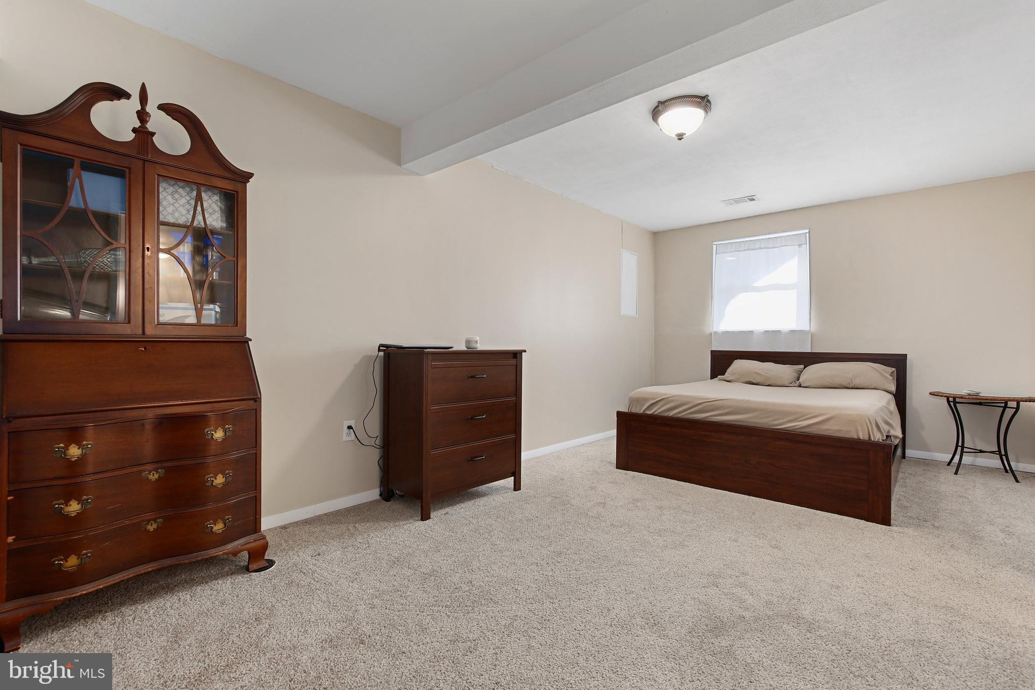 19084 Staleybridge Road Germantown, MD 20876 - Photo 3 of 29