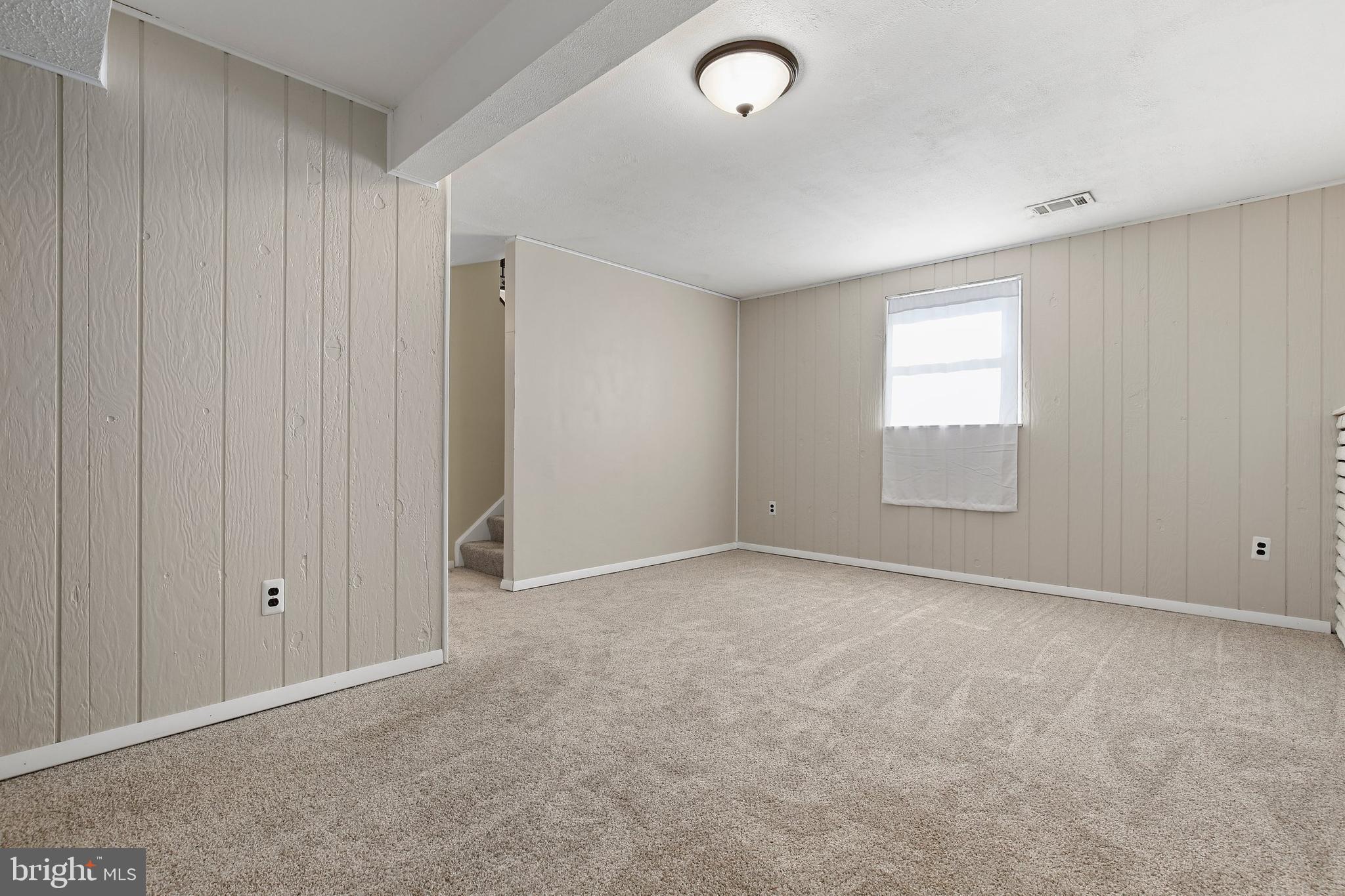 19084 Staleybridge Road Germantown, MD 20876 - Photo 7 of 29