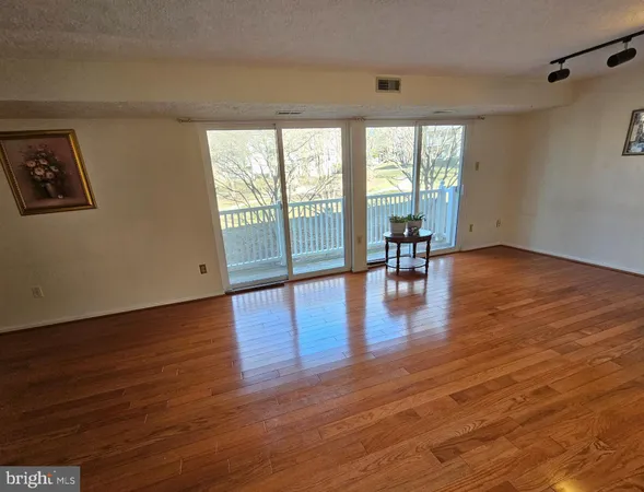 $1,990 | 503 Palmtree Drive, Unit 7, Gaithersburg, MD 20878