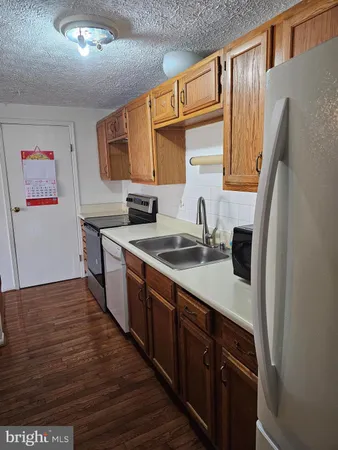 $1,990 | 503 Palmtree Drive, Unit 7, Gaithersburg, MD 20878