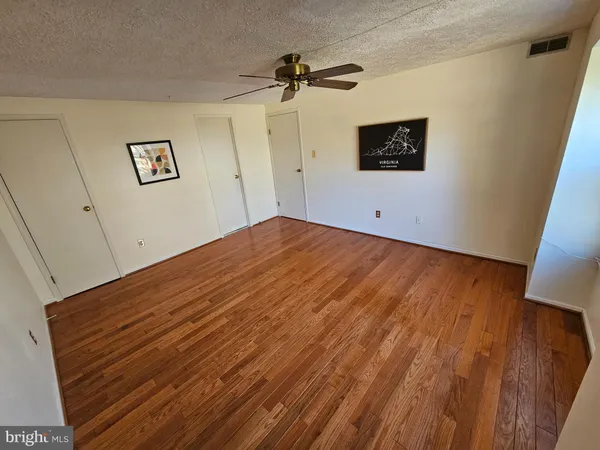 $1,990 | 503 Palmtree Drive, Unit 7, Gaithersburg, MD 20878