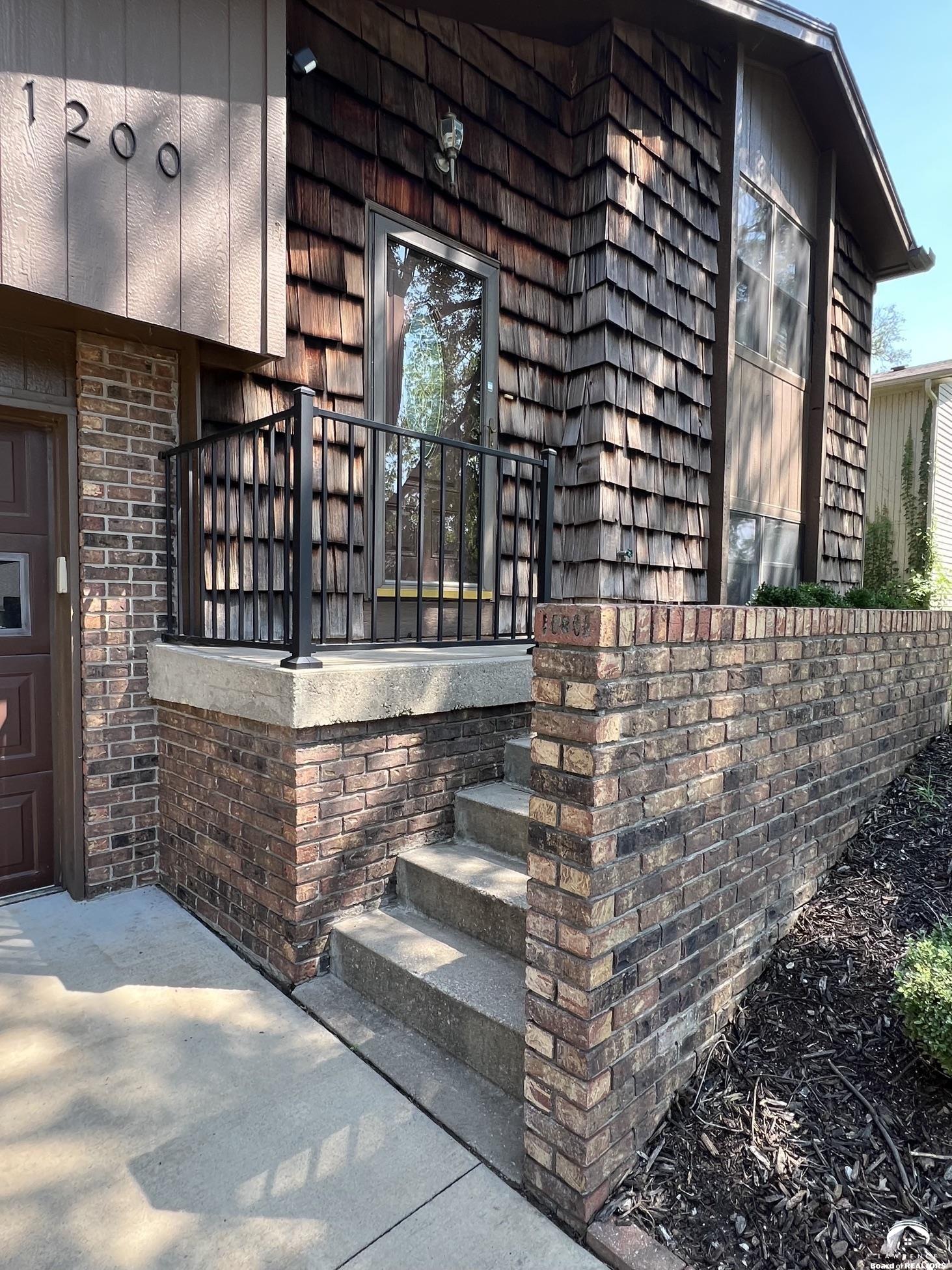 1200 Randall Road Lawrence, KS 66049 - Photo 8 of 25 Gallery Image 8