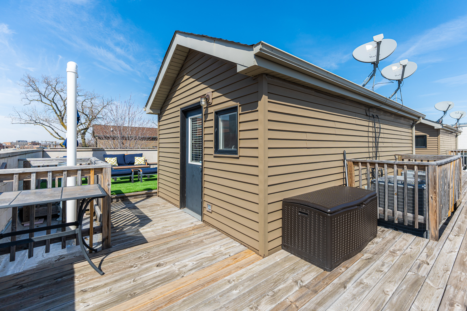 2060 North Stave Street, Unit 9 Chicago, IL 60647 - Photo 26 of 31 a view of a house with backyard and sitting area