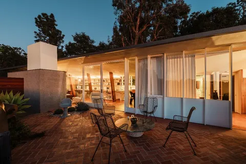 $2,395,000 | 1430 Avon Terrace, Los Angeles, CA 90026