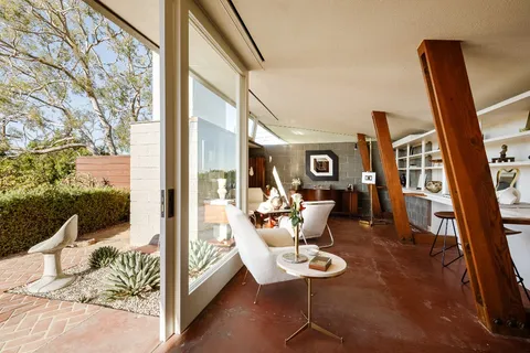 $2,395,000 | 1430 Avon Terrace, Los Angeles, CA 90026