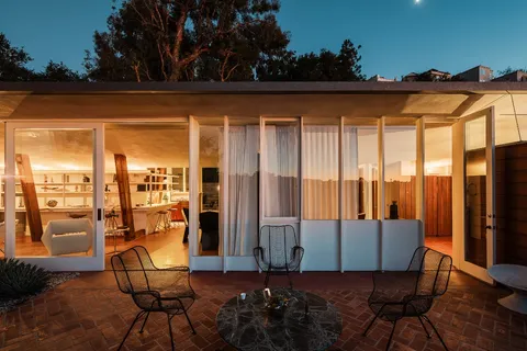 $2,395,000 | 1430 Avon Terrace, Los Angeles, CA 90026