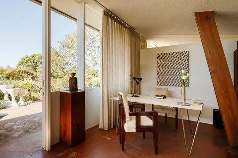 $2,395,000 | 1430 Avon Terrace, Los Angeles, CA 90026