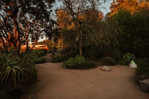 $2,395,000 | 1430 Avon Terrace, Los Angeles, CA 90026