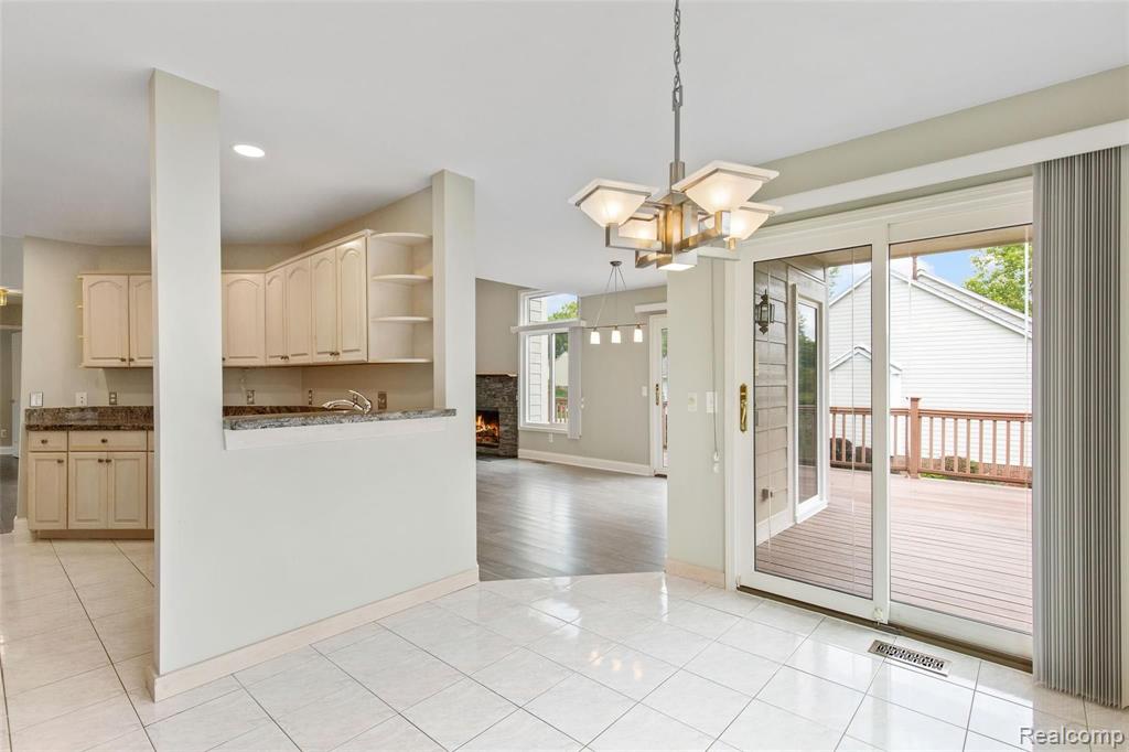 3327 Fairgrove Terrace Rochester Hills, MI 48309 - Photo 21 of 55