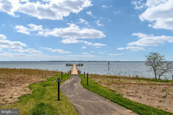 $1,100,000 | 215 Kingfisher Lane, Chester, MD 21619