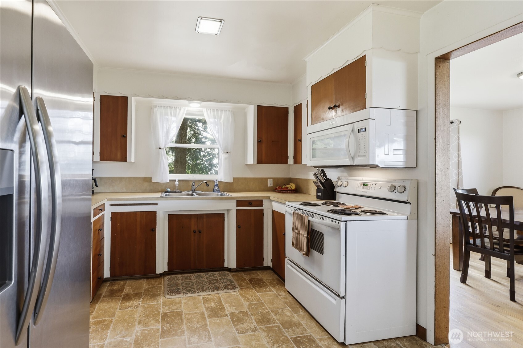 23932 Jefferson Point Road Northeast Kingston, WA 98346 - Photo 19 of 40 Gallery Image 19