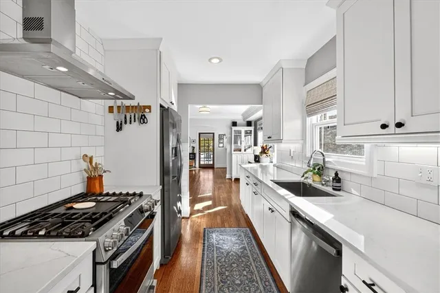 $475,000 | 4816 Wyoming Street, Kansas City, MO 64112