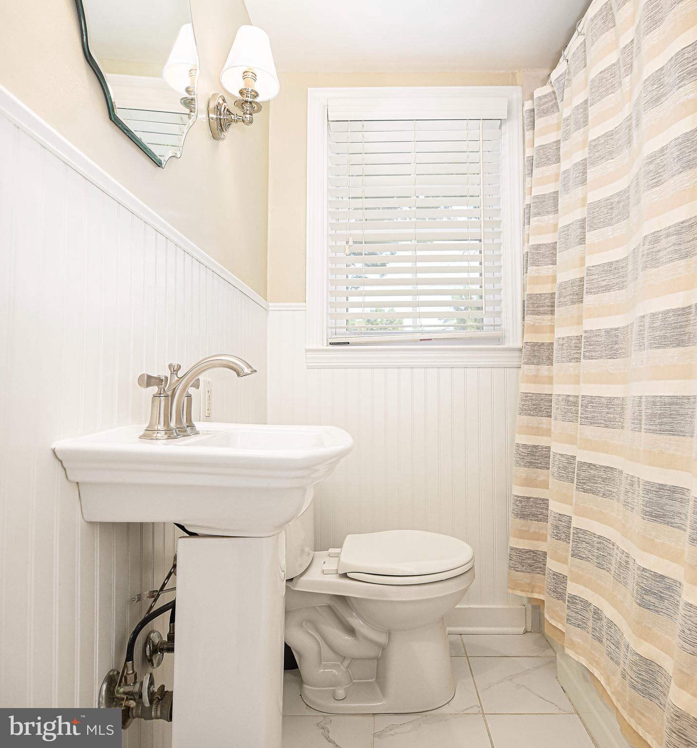 508 Overcrest Road Towson, MD 21286 - Photo 19 of 42 Upstairs Bathroom