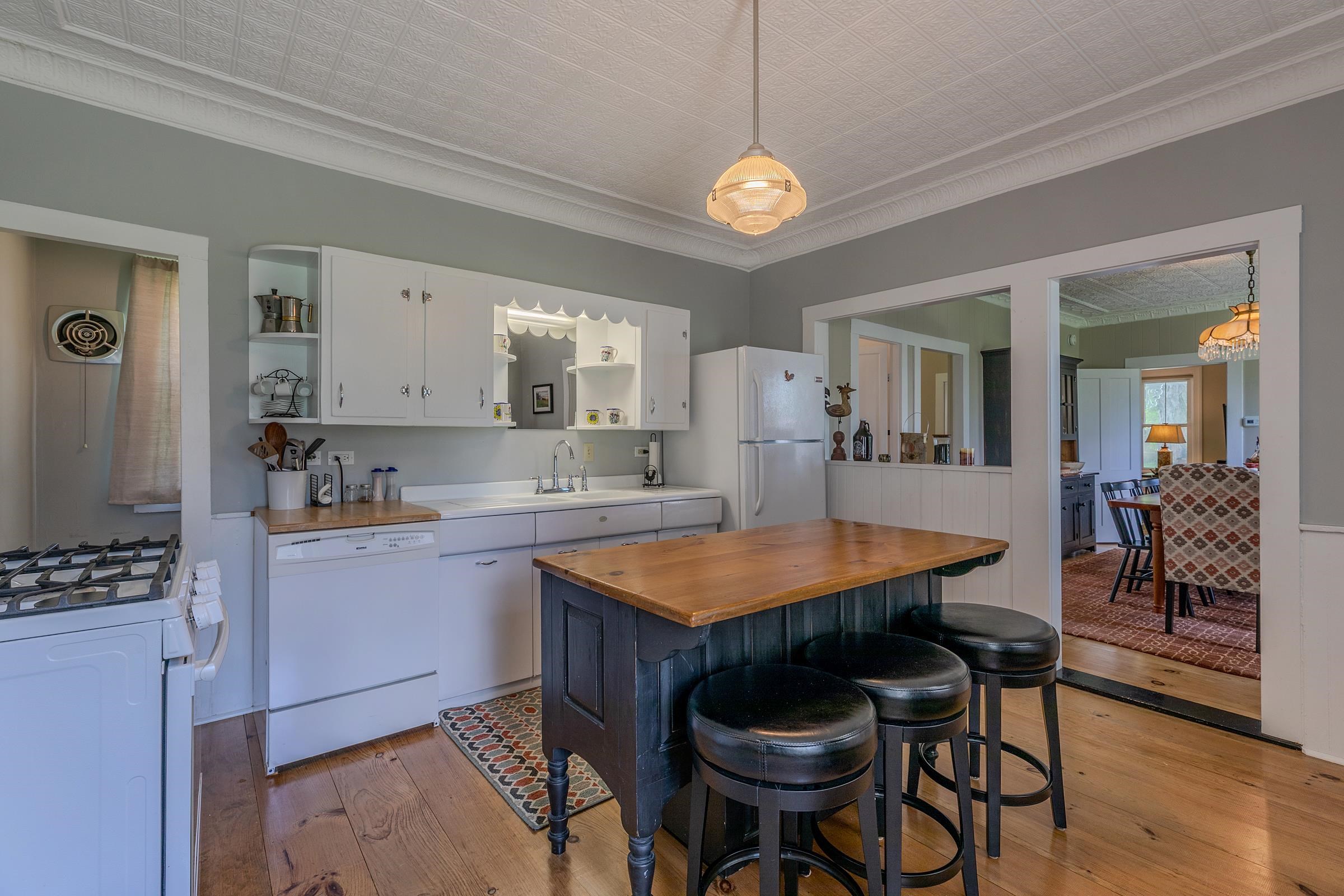 457 Brooklyn Road Mount Tabor, VT 05739 - Photo 18 of 43