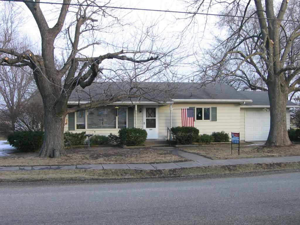 509 South Hun Street Colchester, IL 62326 - Photo 1 of 13 Gallery Image 1