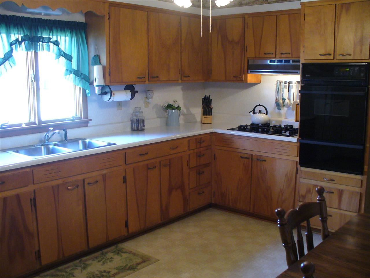 509 South Hun Street Colchester, IL 62326 - Photo 8 of 13 Gallery Image 8