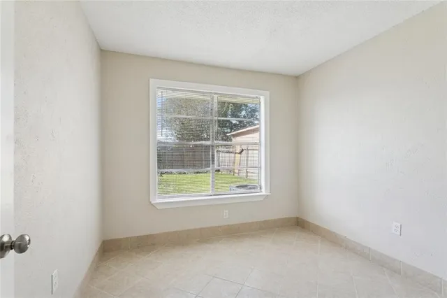 $189,000 | 38 Willard Place, Waggaman, LA 70094