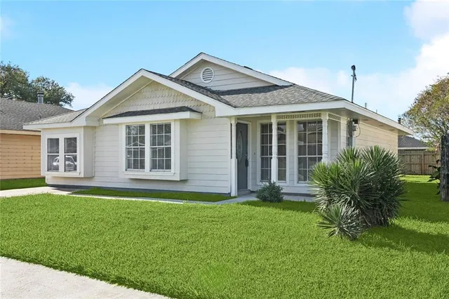 $189,000 | 38 Willard Place, Waggaman, LA 70094