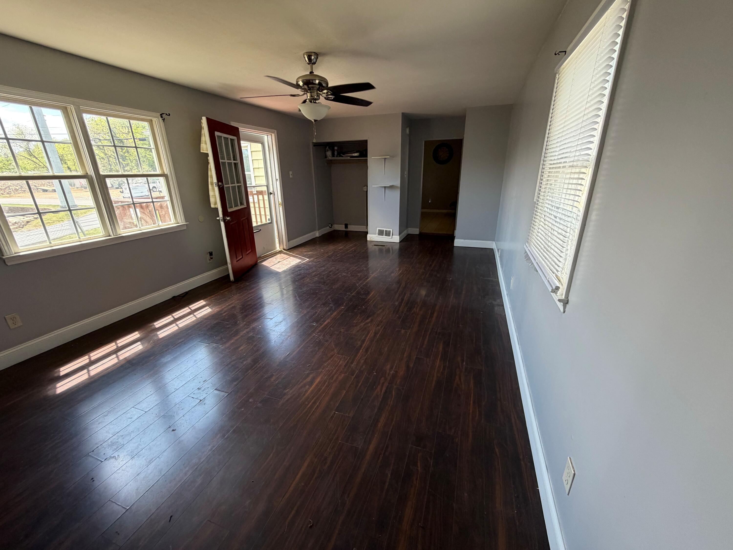 2205 Plantation Road Northeast Roanoke, VA 24012 - Photo 14 of 14 IMG_7352