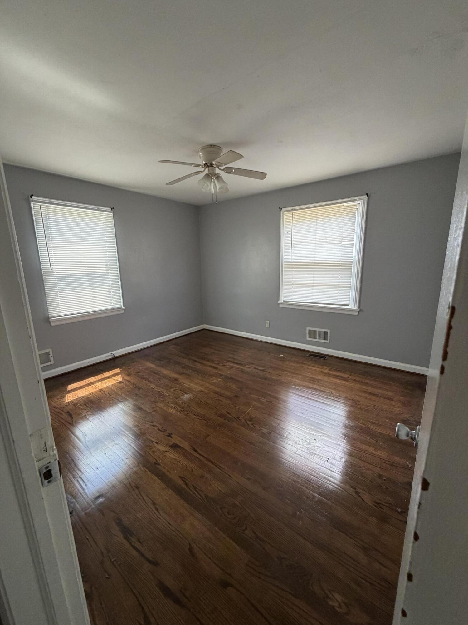 2205 Plantation Road Northeast Roanoke, VA 24012 - Photo 5 of 14 IMG_7343