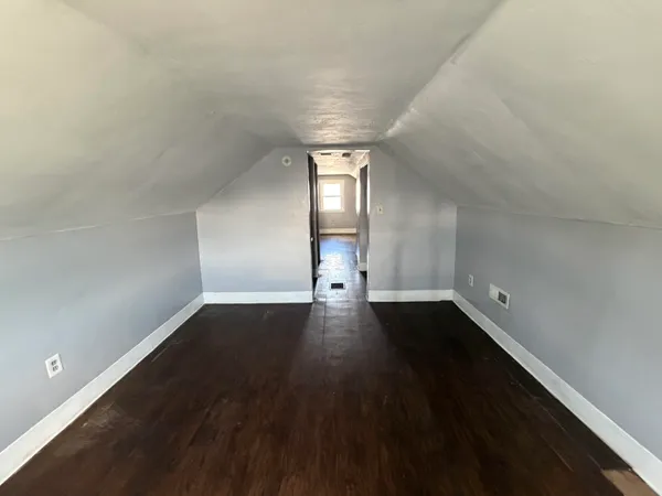 $1,300 | 2205 Plantation Road Northeast, Roanoke, VA 24012