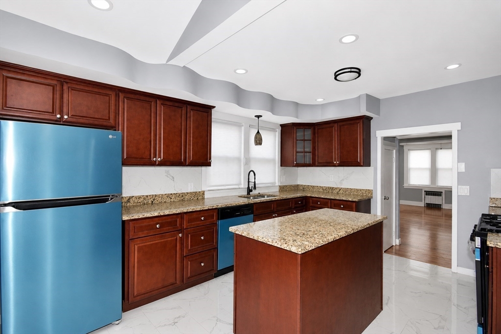 119 Littleton Street Springfield, MA 01104 - Photo 7 of 23 Gallery Image 7