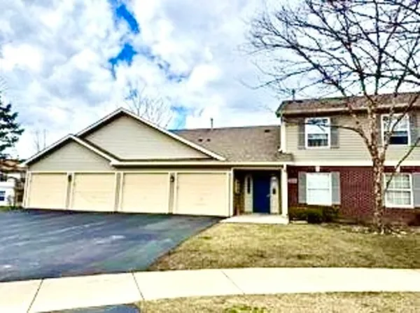 $1,750 | 1147 North Red Oak Circle, Unit 1, Round Lake Beach, IL 60073
