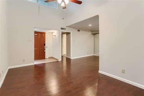 $167,500 | 16301 Ledgemont Lane, Unit 269, Addison, TX 75001