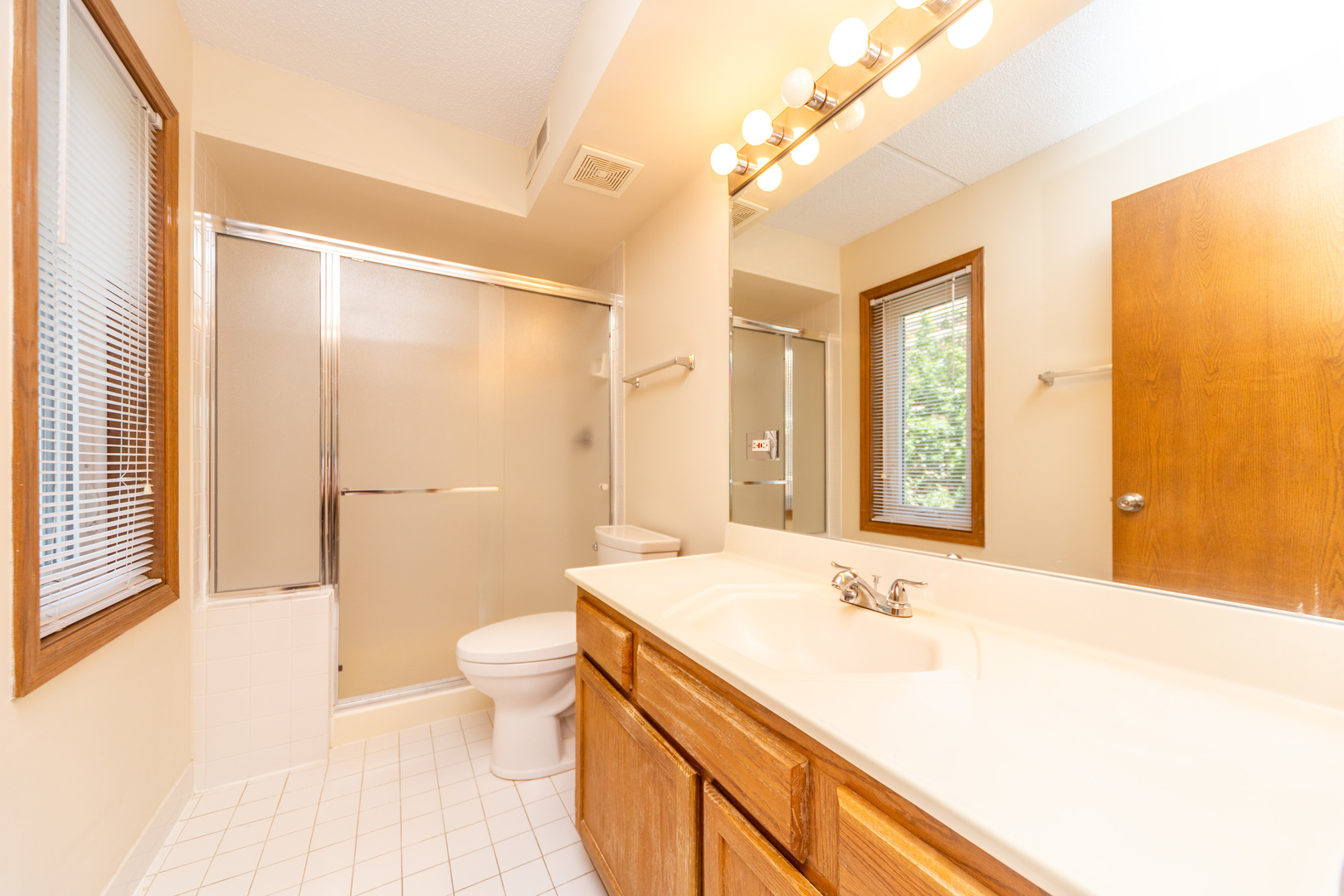 5225 North Riversedge Terrace, Unit 413 Chicago, IL 60630 - Photo 25 of 31