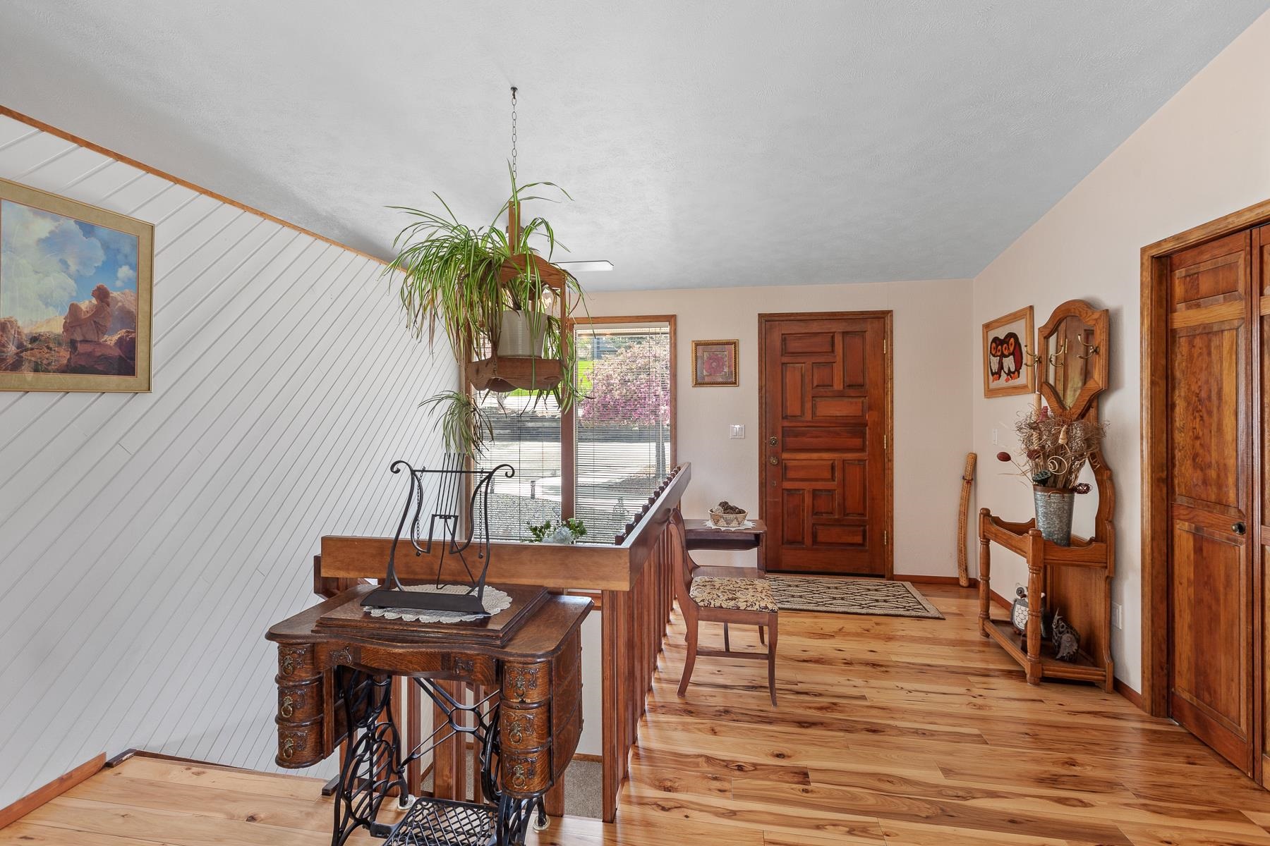 1920 South Ridgemont Drive Spokane Valley, WA 99037 - Photo 4 of 32 Gallery Image 4