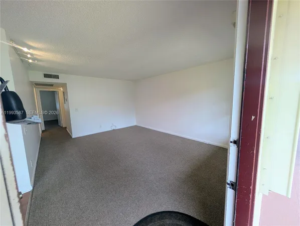 $1,650 | 151 Southwest 135th Terrace, Unit 212T, Pembroke Pines, FL 33027