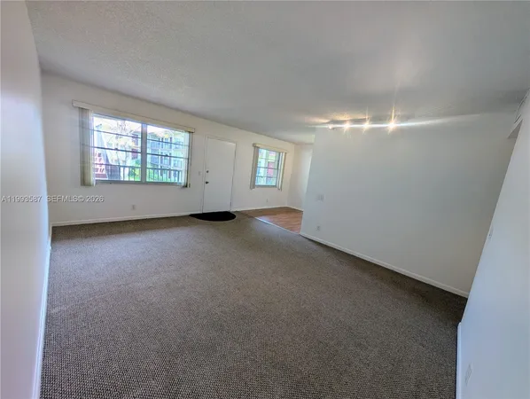 $1,650 | 151 Southwest 135th Terrace, Unit 212T, Pembroke Pines, FL 33027