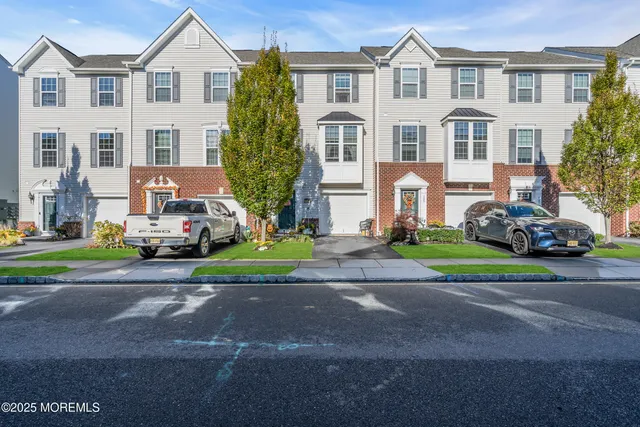 $515,000 | 111 Spirit Way, Brick, NJ 08723