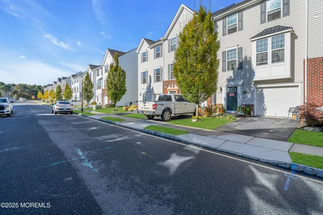 $515,000 | 111 Spirit Way, Brick, NJ 08723