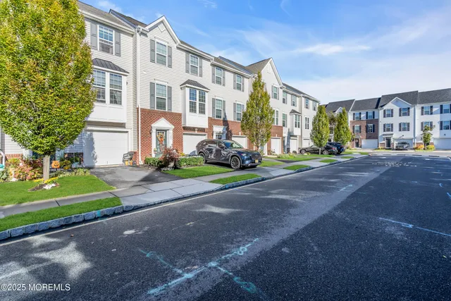 $515,000 | 111 Spirit Way, Brick, NJ 08723